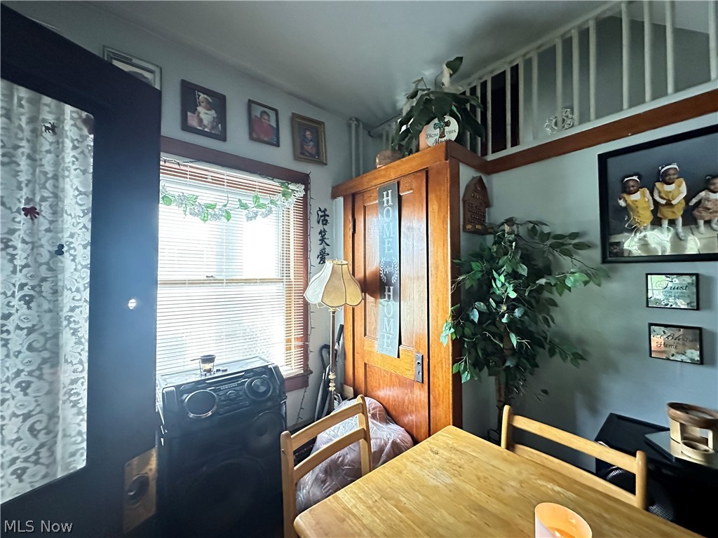 810 Woodbine Avenue SE Warren OH 44484