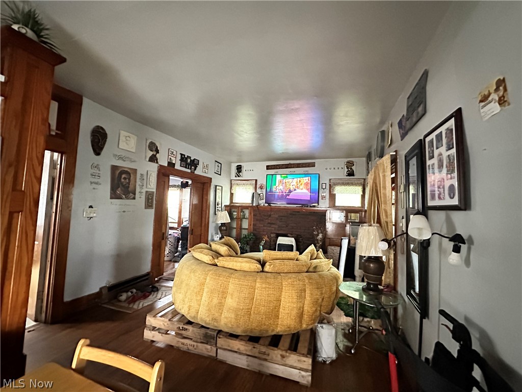 810 Woodbine Avenue SE Warren OH 44484