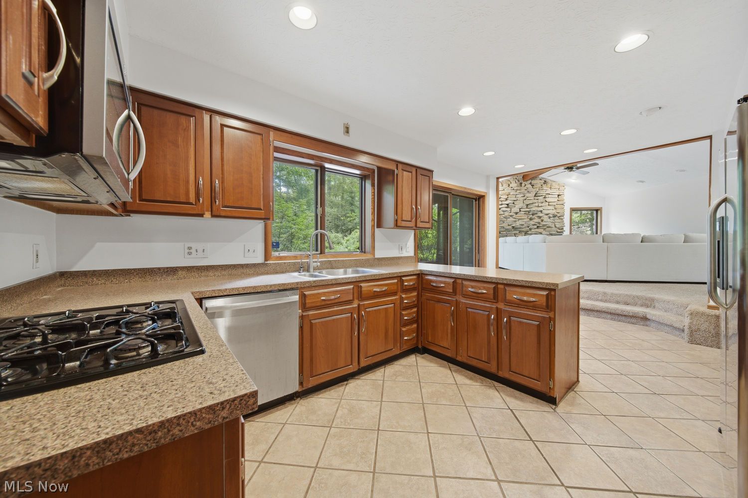 680 Rocky Hollow Drive Akron OH 44313