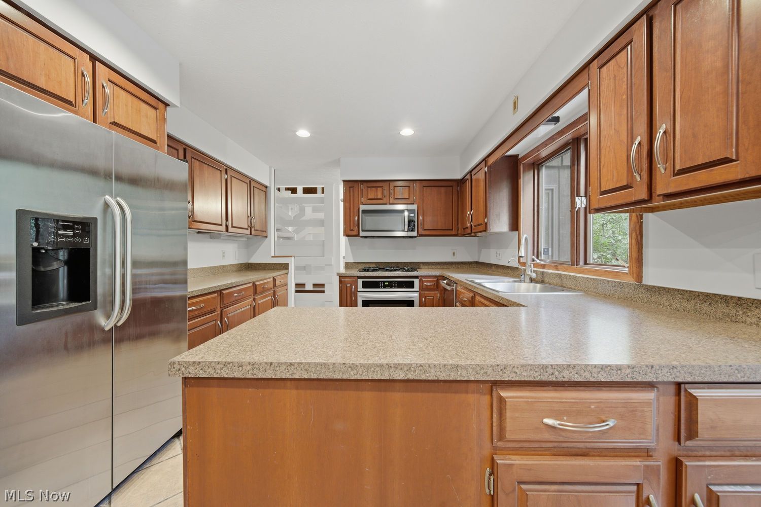 680 Rocky Hollow Drive Akron OH 44313
