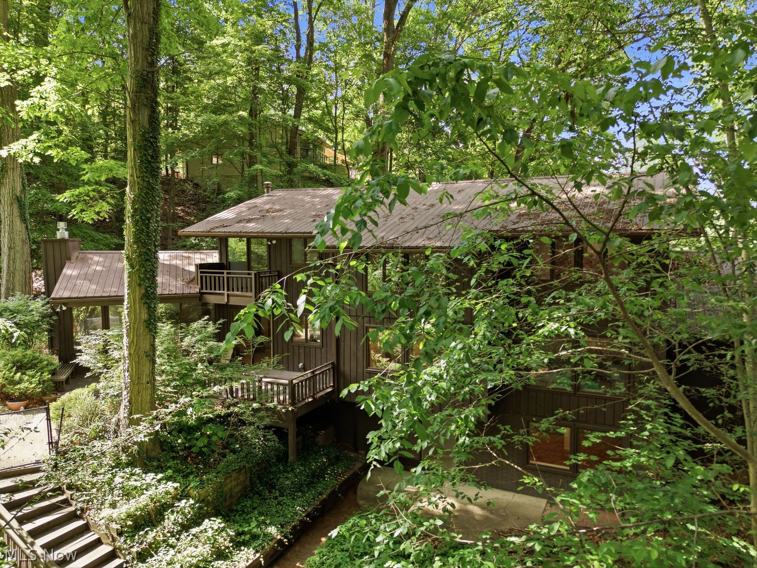 680 Rocky Hollow Drive Akron OH 44313