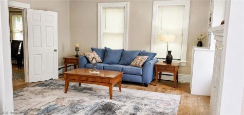 56 Center Street Seville OH 44273
