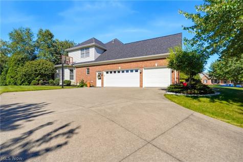 2918 Macduff Drive NW North Canton OH 44720