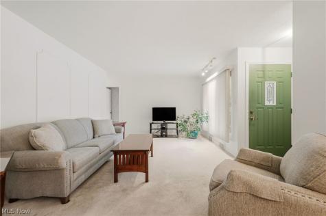 26742 Henry Road Bay Village OH 44140