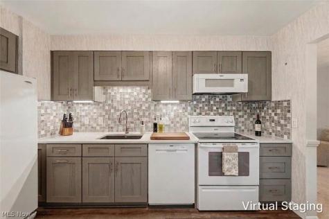 26742 Henry Road Bay Village OH 44140