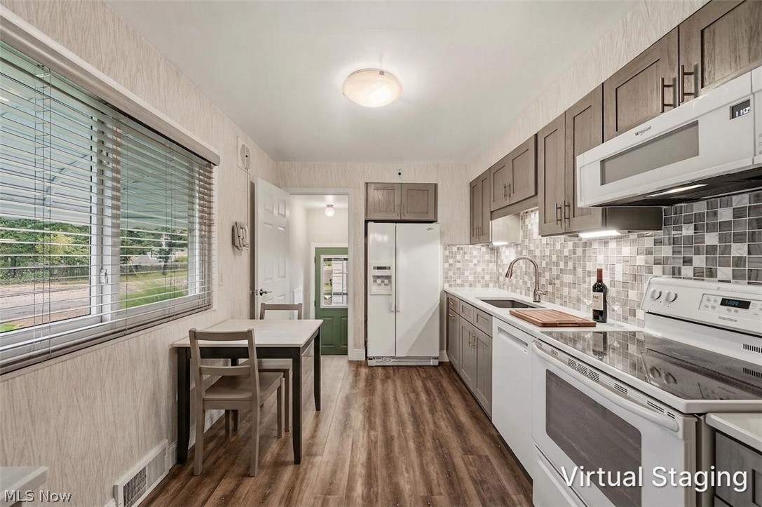 26742 Henry Road Bay Village OH 44140