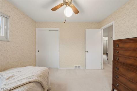 26742 Henry Road Bay Village OH 44140