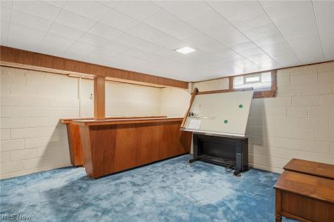 26742 Henry Road Bay Village OH 44140