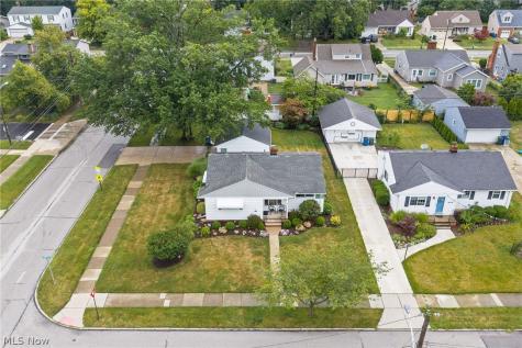 26742 Henry Road Bay Village OH 44140