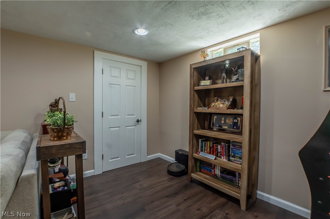 949 Saul Drive Hubbard OH 44425