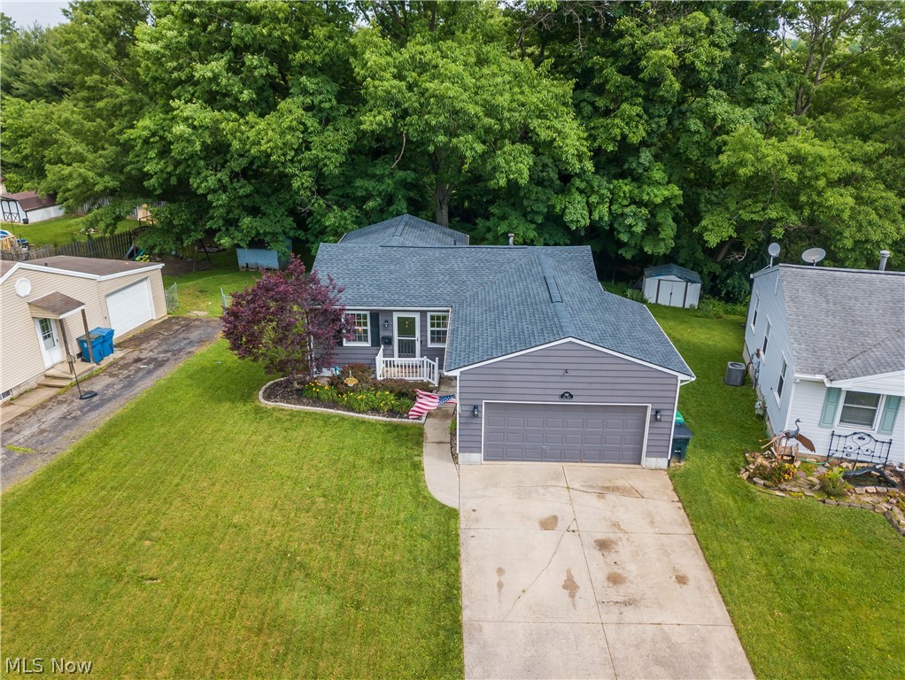 949 Saul Drive Hubbard OH 44425