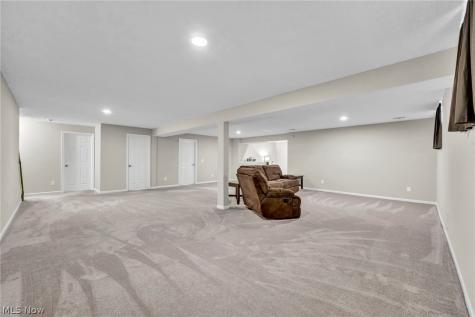 9006 Shady Elm Lane Olmsted Twp OH 44138
