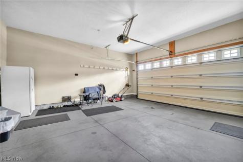 9006 Shady Elm Lane Olmsted Twp OH 44138