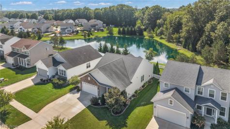 9006 Shady Elm Lane Olmsted Twp OH 44138