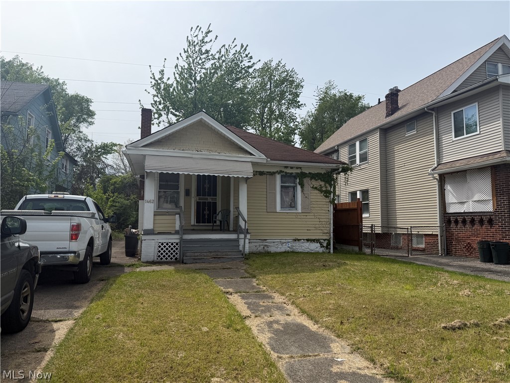 1462 E 133rd Street East Cleveland OH 44112