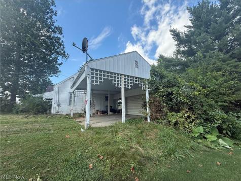 129 Jackson Road Creston OH 44217
