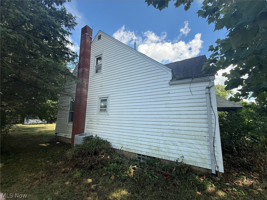 129 Jackson Road Creston OH 44217