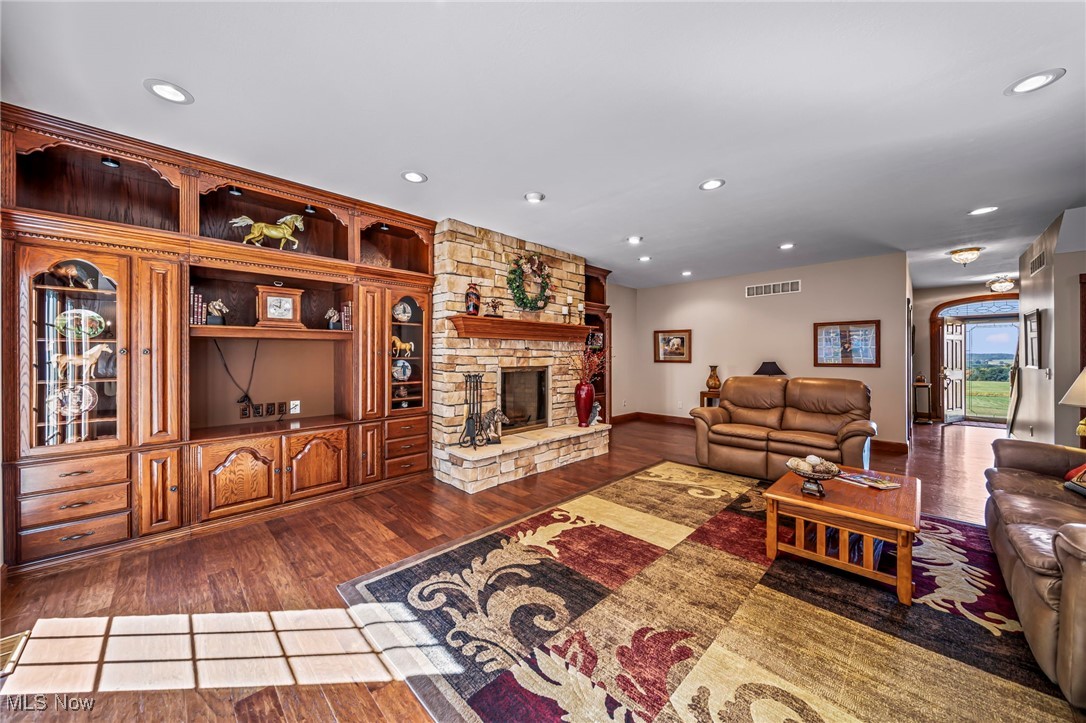 6114 County Line Road Kinsman OH 44428