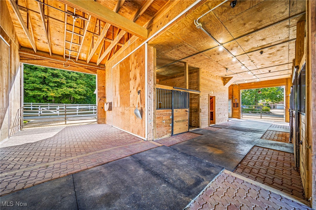 6114 County Line Road Kinsman OH 44428