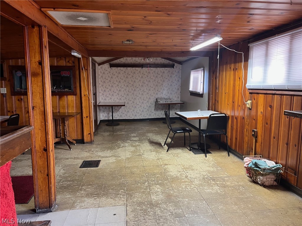 289 Canton Road Wintersville OH 43953