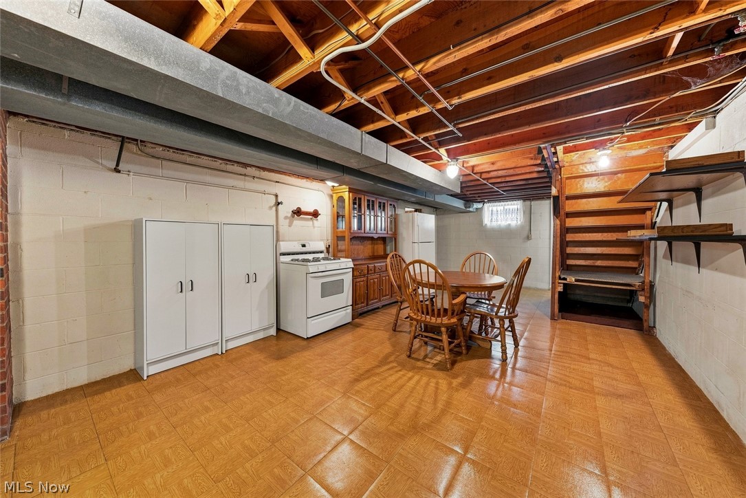 6230 Beverly Drive Parma Heights OH 44130