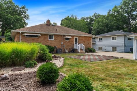 6230 Beverly Drive Parma Heights OH 44130