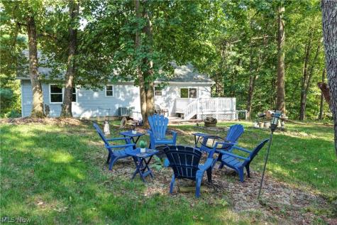 668 Floral Valley Drive E Howard OH 43028