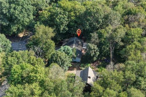 668 Floral Valley Drive E Howard OH 43028