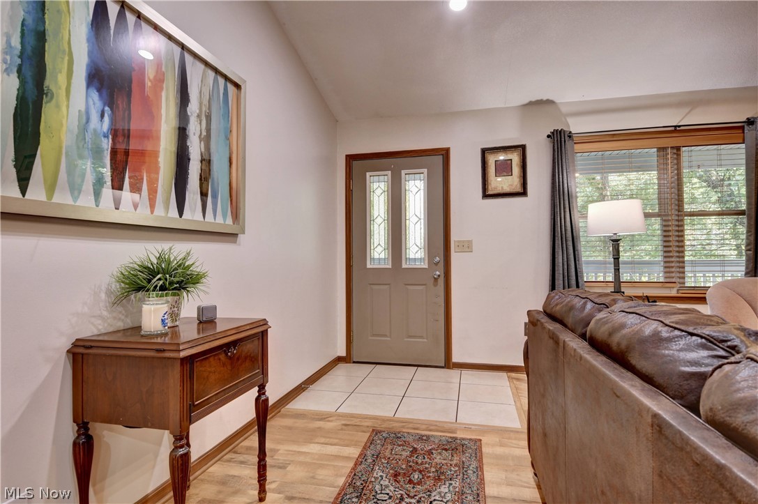 668 Floral Valley Drive E Howard OH 43028