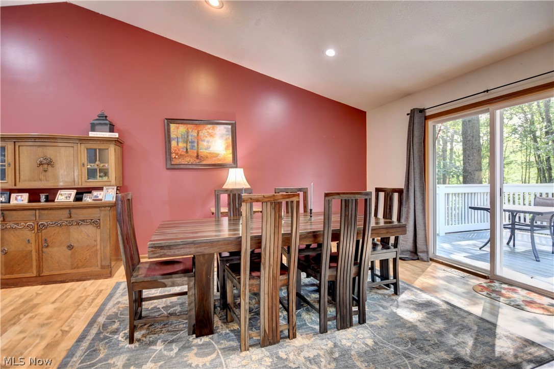 668 Floral Valley Drive E Howard OH 43028