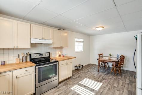 5213 Ridge Avenue SE Canton OH 44707