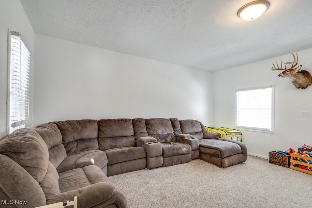 5213 Ridge Avenue SE Canton OH 44707