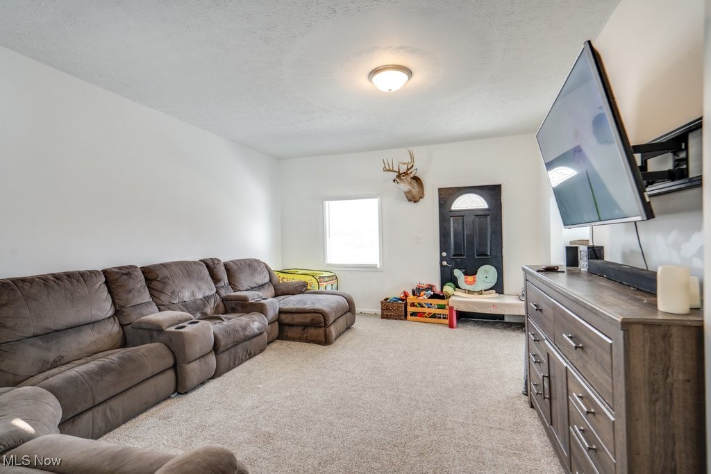 5213 Ridge Avenue SE Canton OH 44707