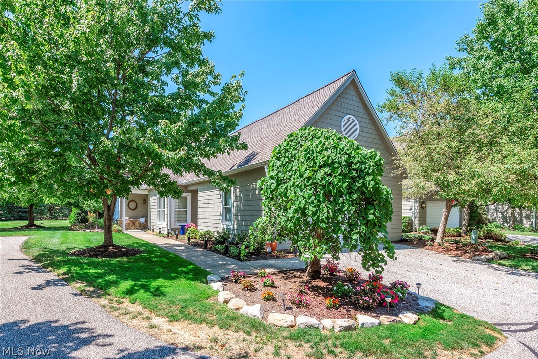 44 Haskell Drive Bratenahl OH 44108