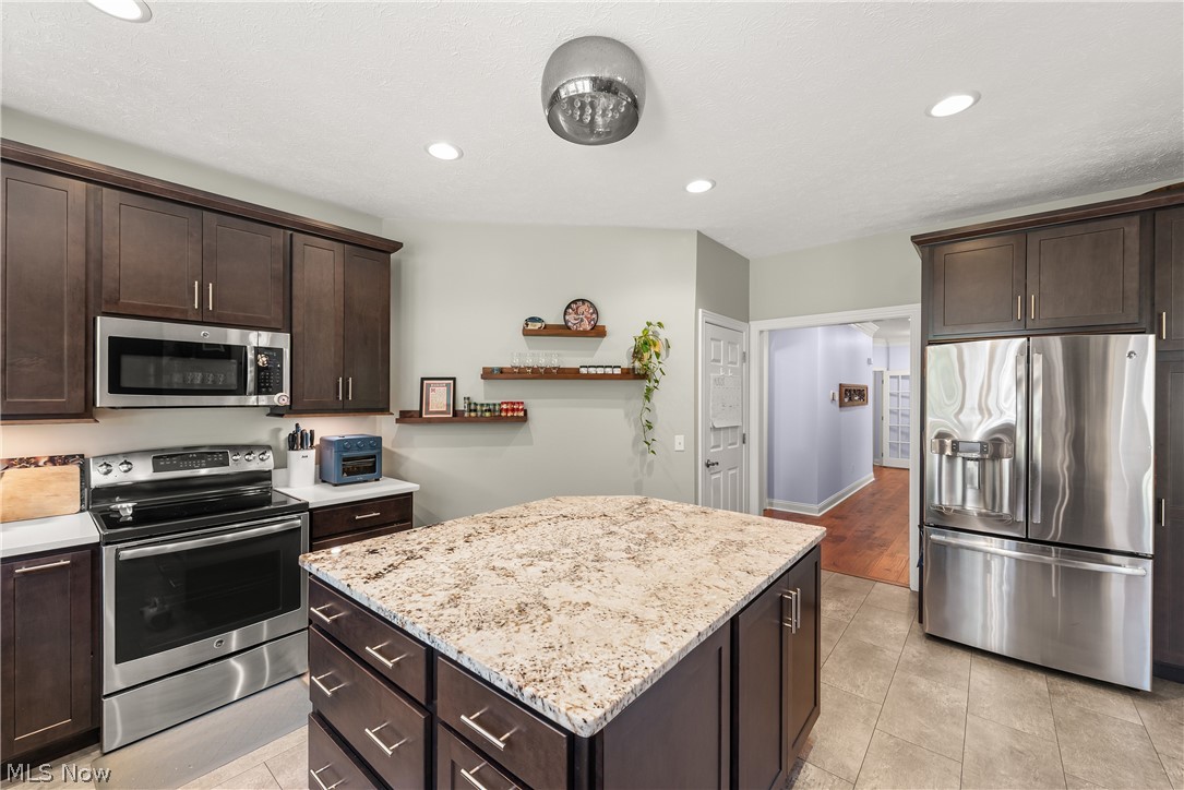 44 Haskell Drive Bratenahl OH 44108