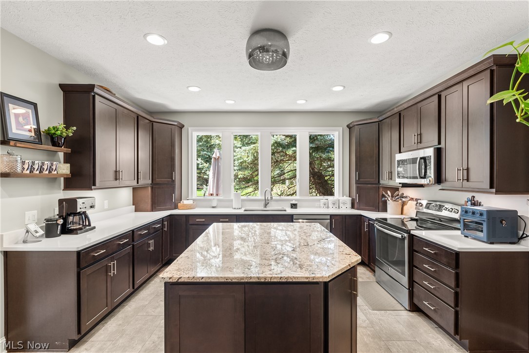 44 Haskell Drive Bratenahl OH 44108