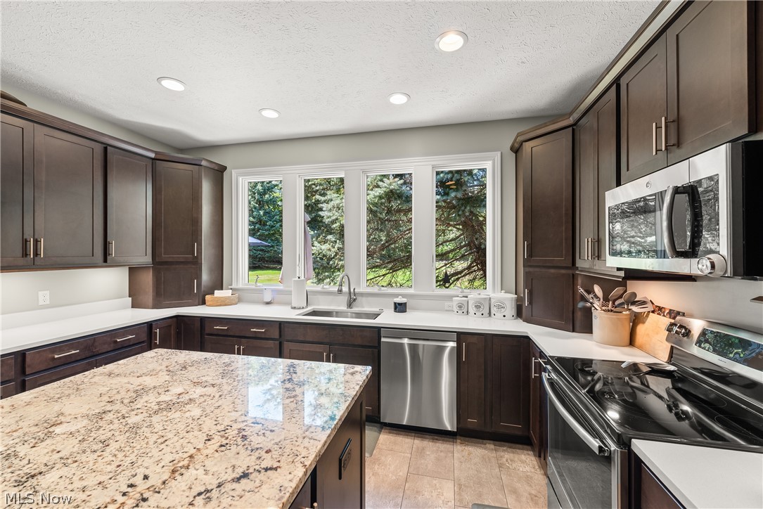 44 Haskell Drive Bratenahl OH 44108