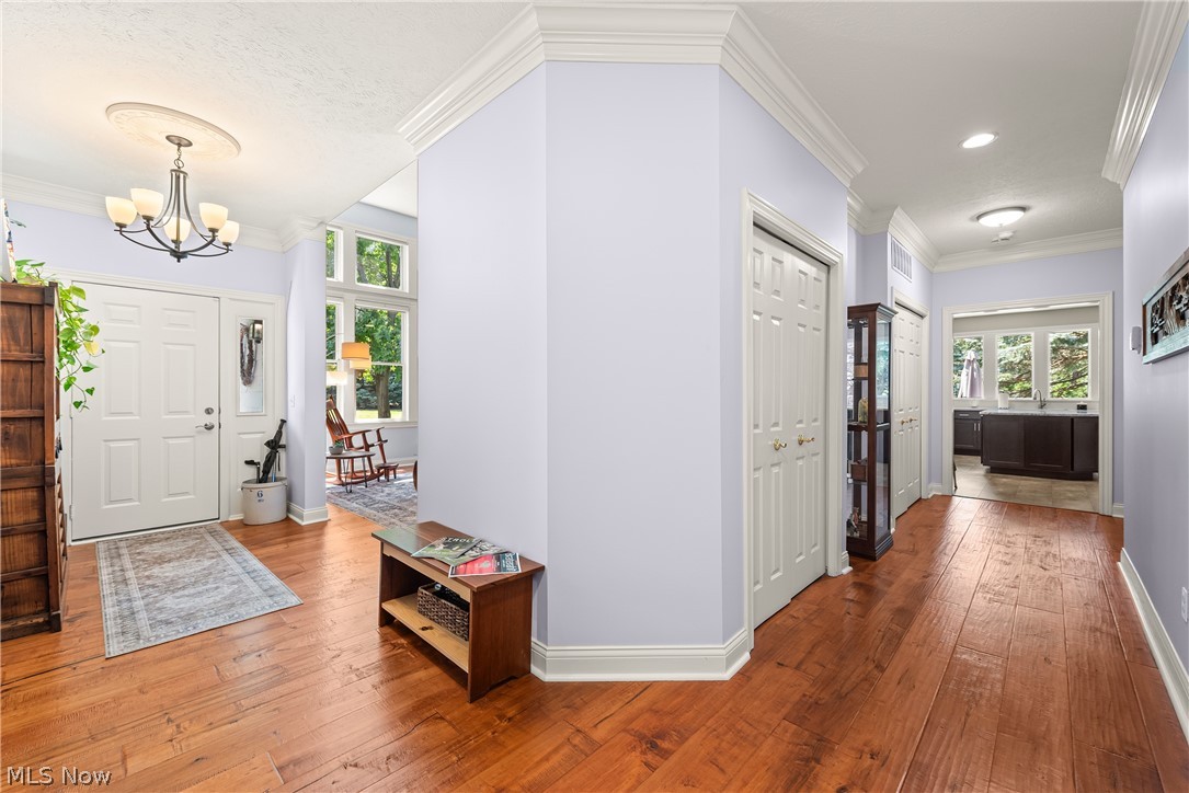44 Haskell Drive Bratenahl OH 44108
