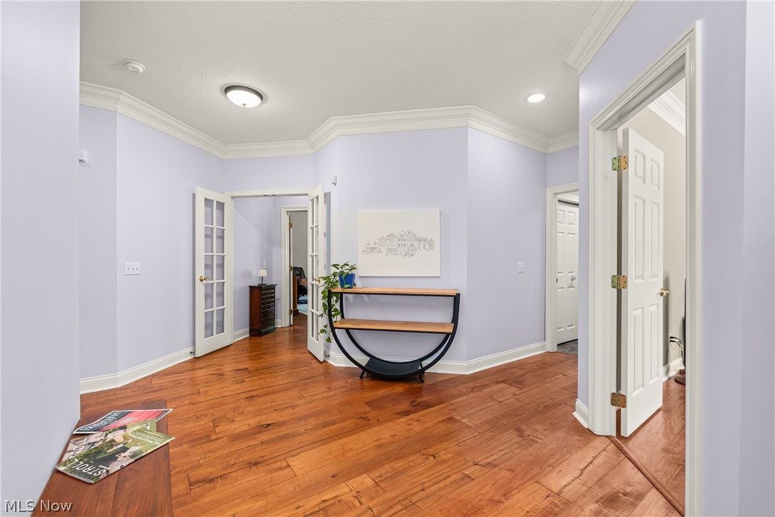 44 Haskell Drive Bratenahl OH 44108
