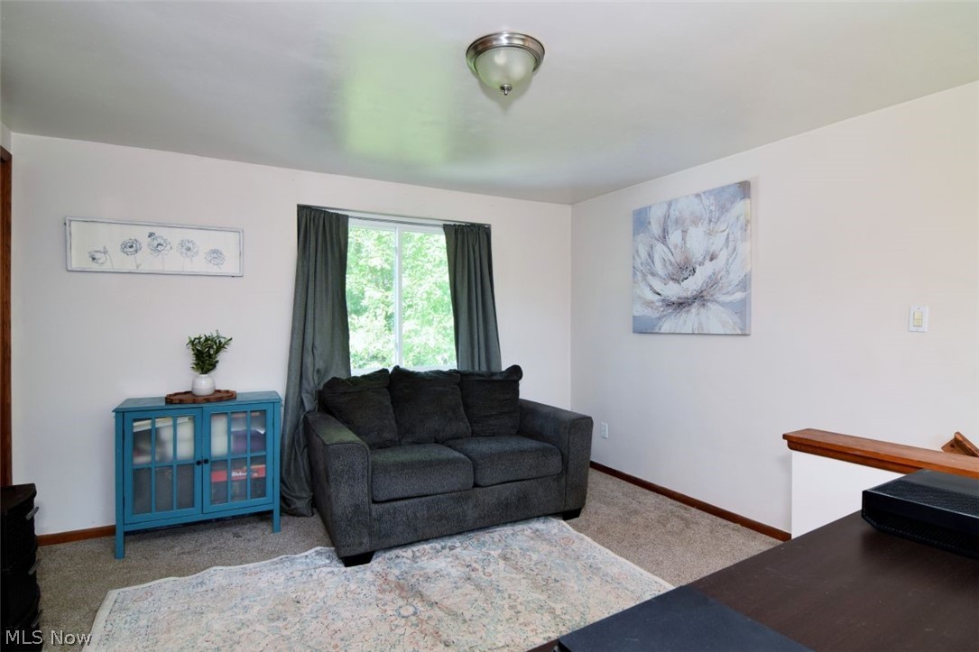 696 High Street Bedford OH 44146