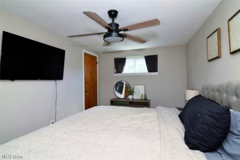 696 High Street Bedford OH 44146