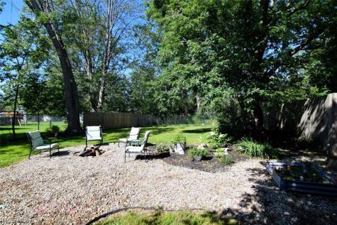 696 High Street Bedford OH 44146