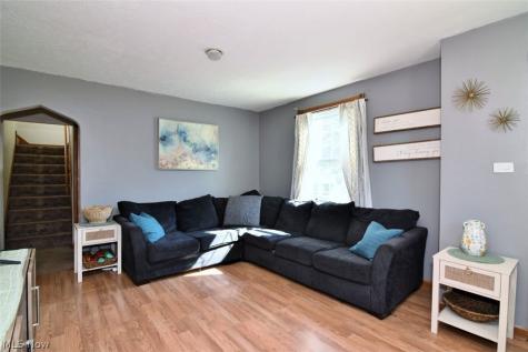 696 High Street Bedford OH 44146