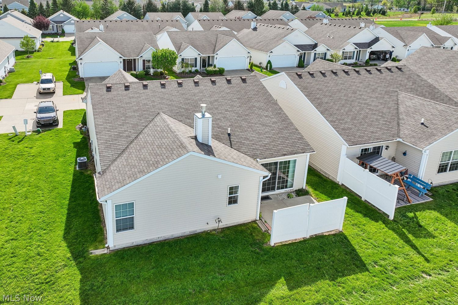 115 Carrington Court Elyria OH 44035