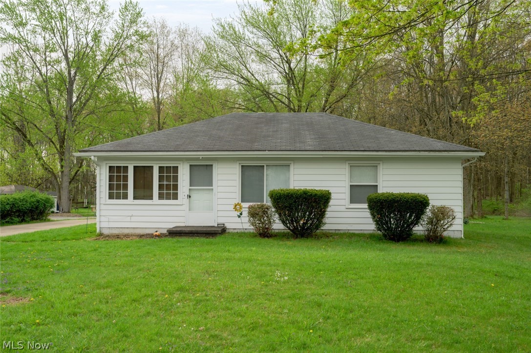 1603 Grandview Road Lake Milton OH 44429