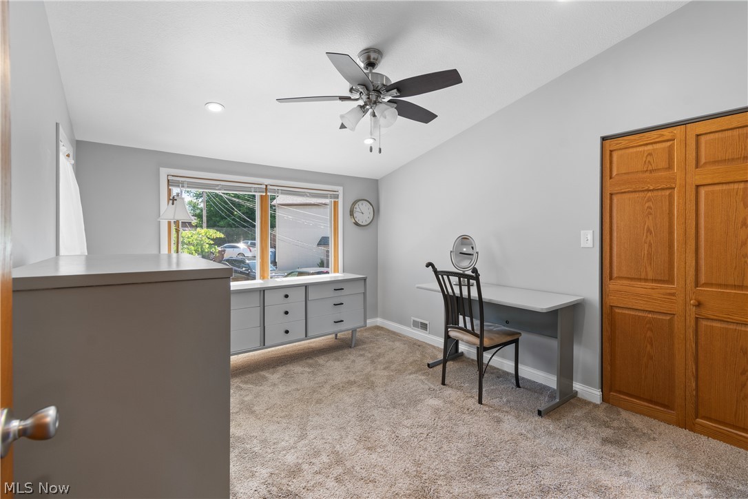 462 Fan Drive Akron OH 44319