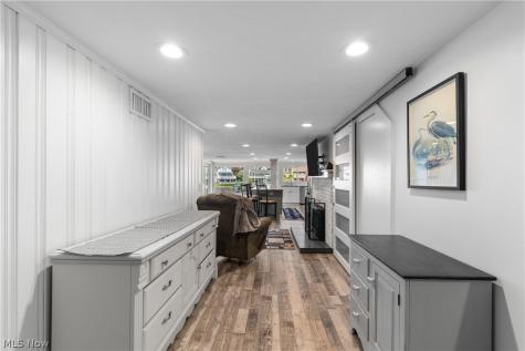 462 Fan Drive Akron OH 44319