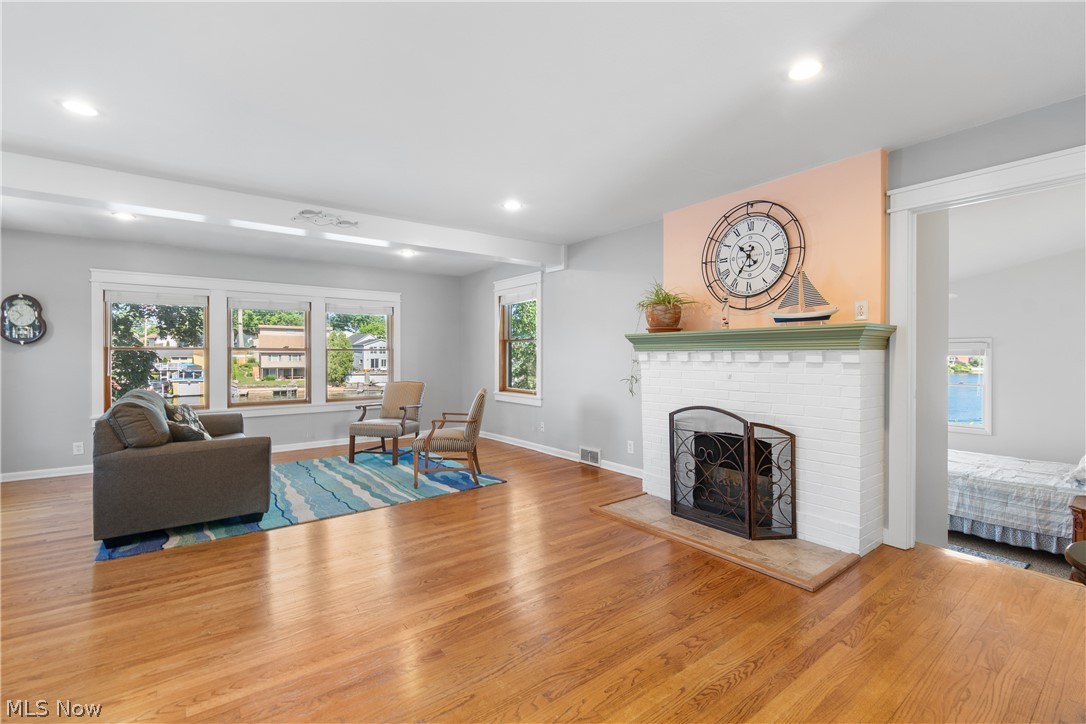462 Fan Drive Akron OH 44319