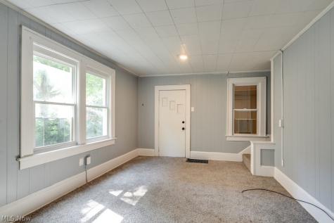 1213 Smithfarm Avenue Akron OH 44305