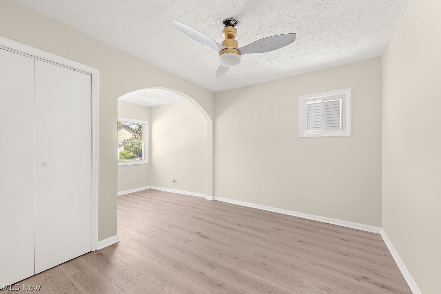 12525 Mcgowan Avenue Cleveland OH 44135